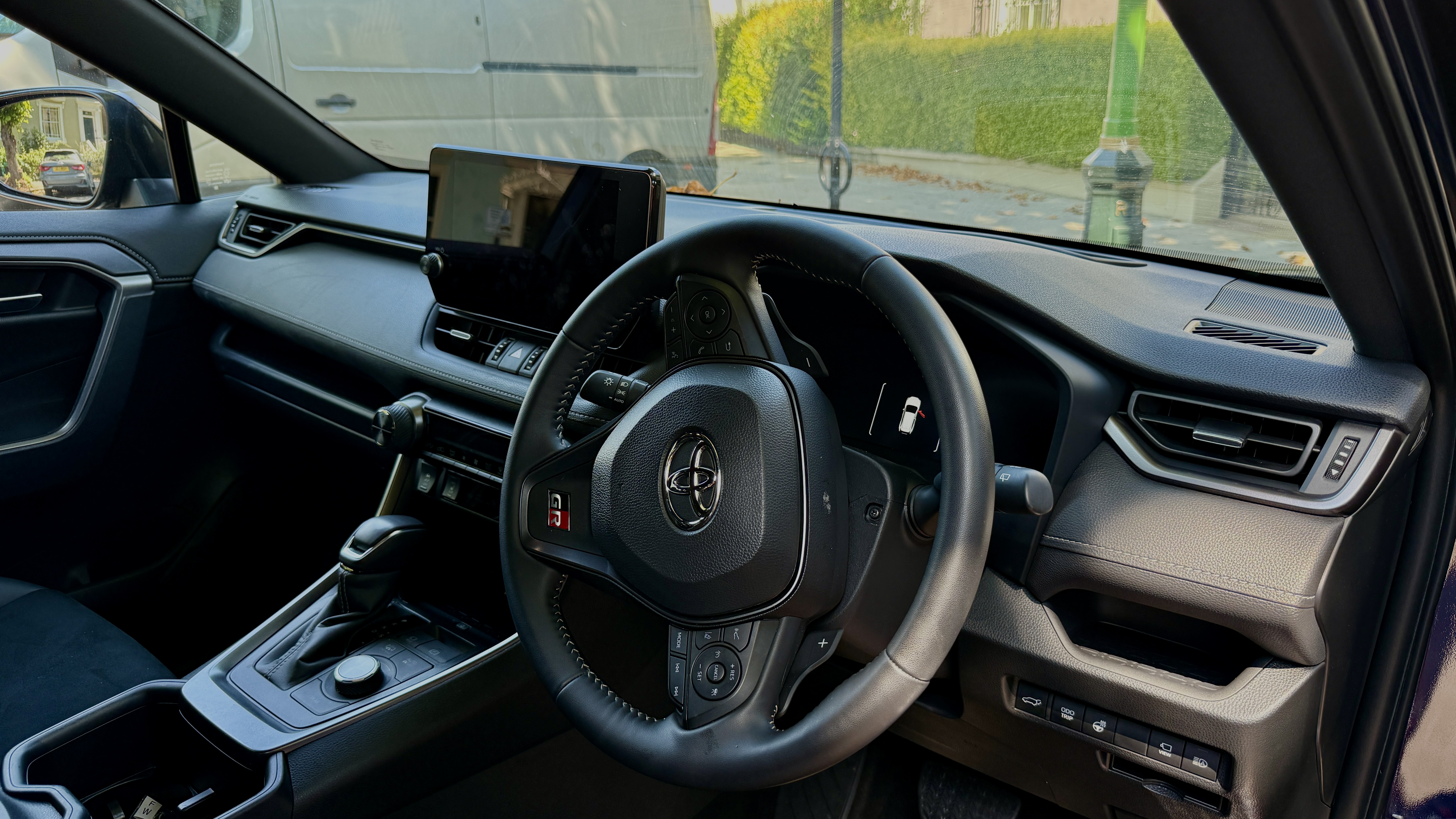 Toyota-rav4-meta-trak-s5-deadlock-London